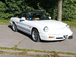 Weiß Gebraucht 1991 Alfa Romeo Spider Cabrio | 17.000 €