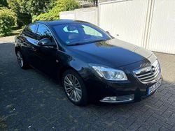 Schwarz Gebraucht 2012 Opel Insignia Sport Limousine | 5.250 € (Fairer Preis)
