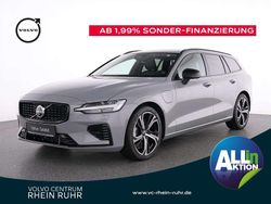 Grau vapour grey / metallic Gebraucht 2024 Volvo V60 Plus Kombi | 46.990 € (Teuer)