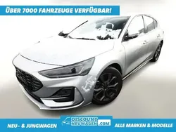 Polar silber metallic Gebraucht 2023 Ford Focus ST-Line Limousine | 21.315 € (Superpreis)