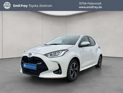 Weiß Neu 2025 Toyota Yaris Limousine | 23.990 € (Superpreis)