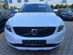 Ice white Gebraucht 2015 Volvo XC60 Kinetic SUV | 12.499 €