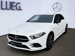 Weiß Gebraucht 2021 Mercedes A250 AMG Limousine | 23.870 € (Guter Preis)
