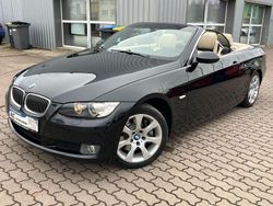 Schwarz Gebraucht 2007 BMW 330 Cabriolet Sport Line Cabrio | 9.699 € (Teuer)