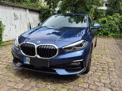 Blau Gebraucht 2021 BMW 118 Sport Line Kleinwagen | 18.900 € (Guter Preis)