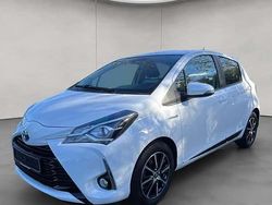 Weiß Gebraucht 2018 Toyota Yaris Hybrid Team Limousine | 12.990 € (Fairer Preis)