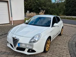 Weiß Gebraucht 2012 Alfa Romeo Giulietta Kleinwagen | 5.400 € (Teuer)