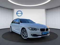 Weiß Gebraucht 2013 BMW 318 Sport Line Kombi | 8.699 € (Fairer Preis)