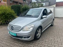 Silber Gebraucht 2007 Mercedes B200 Van / Kleinbus | 5.450 € (Etwas zu teuer)