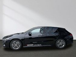 Schwarz Gebraucht 2024 Mercedes CLA200 Shooting Brake Kombi | 48.970 €