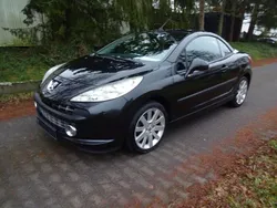 Schwarz Gebraucht 2007 Peugeot 207 CC Sport Cabrio | 5.399 € (Etwas zu teuer)