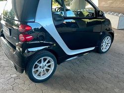 Schwarz Gebraucht 2013 Smart ForTwo Coupé Kleinwagen | 5.450 €