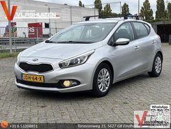 Grau Gebraucht 2015 Kia Ceed Kleinwagen | 3.950 € (Teuer)