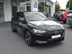 Schwarz Gebraucht 2022 Audi e-tron S-Line SUV | 33.990 € (Guter Preis)