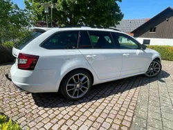Weiß Gebraucht 2020 Skoda Octavia RS Kombi | 27.699 € (Fairer Preis)