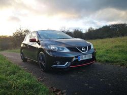 Schwarz Gebraucht 2015 Nissan Pulsar N-TEC Limousine | 8.800 € (Fairer Preis)
