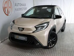 Beige Neu 2024 Toyota Aygo Team Kleinwagen | 19.890 €
