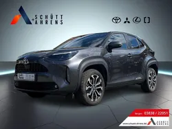 Grau Gebraucht 2022 Toyota Yaris Cross Team SUV | 22.890 € (Guter Preis)
