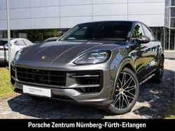 Grau Gebraucht 2025 Porsche Cayenne SUV | 128.990 € (Teuer)
