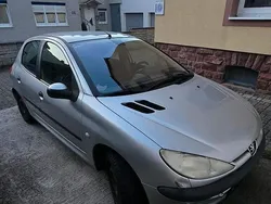 Silber Gebraucht 2003 Peugeot 206 Kleinwagen | 555 € (Guter Preis)