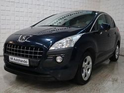 Blau Gebraucht 2011 Peugeot 3008 Premium Van / Kleinbus | 3.890 € (Fairer Preis)