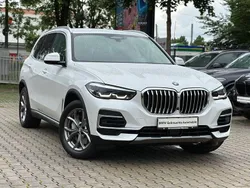 Weiß Gebraucht 2022 BMW X5 xLine SUV | 46.950 € (Superpreis)