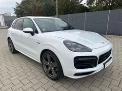 Weiß Gebraucht 2021 Porsche Cayenne SUV | 66.000 € (Fairer Preis)