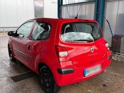Rot Gebraucht 2009 Renault Twingo Kleinwagen | 1.900 € (Guter Preis)
