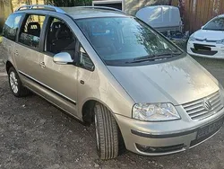 Gold Gebraucht 2009 VW Sharan Comfortline Van / Kleinbus | 6.500 €