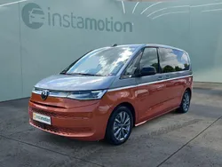 Silber Gebraucht 2023 VW T7 Van | 54.249 € (Teuer)