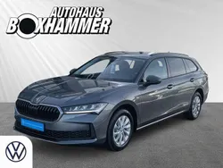 Grau Neu 2024 Skoda Superb Essence Kombi | 37.480 € (Etwas zu teuer)