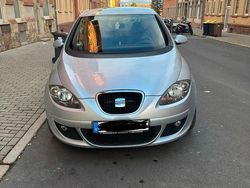Grau Gebraucht 2007 Seat Altea Kleinwagen | 4.200 € (Teuer)