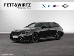 Saphirschwarz metallic Neu 2025 BMW M5 Performance Kombi | 133.990 € (Superpreis)