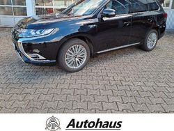 Schwarz Gebraucht 2020 Mitsubishi Outlander P-HEV Plus SUV | 24.990 € (Fairer Preis)