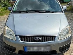 Grau Gebraucht 2004 Ford C-MAX Van / Kleinbus | 950 €
