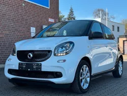 Weiß Gebraucht 2018 Smart ForFour Electric Drive Passion Kleinwagen | 6.890 € (Superpreis)