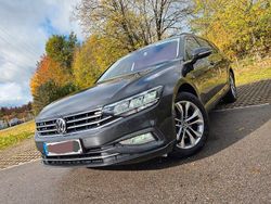 Grau Gebraucht 2022 VW Passat Business Kombi | 19.800 € (Etwas zu teuer)
