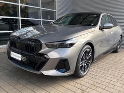 Oxidgrau ii metallic Gebraucht 2024 BMW i5 Comfort Edition Limousine | 59.849 € (Guter Preis)