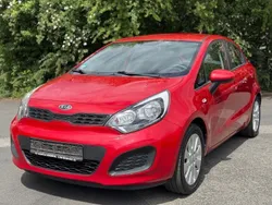Rot Gebraucht 2011 Kia Rio Edition 7 Limousine | 3.990 € (Guter Preis)