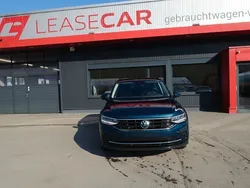 Blau Gebraucht 2021 VW Tiguan Life SUV | 20.388 € (Guter Preis)