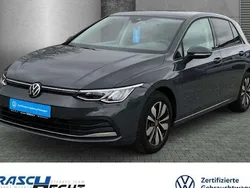 Delfingrau metallic Gebraucht 2024 VW Golf VIII Move Limousine | 25.590 € (Fairer Preis)