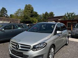 Silber Gebraucht 2015 Mercedes B180 Van / Kleinbus | 7.990 € (Guter Preis)