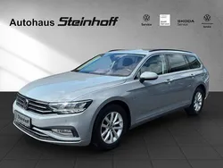 Grau Gebraucht 2022 VW Passat Kombi | 22.590 € (Fairer Preis)