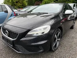 Schwarz Gebraucht 2017 Volvo V40 R-Design Kombi | 8.790 € (Fairer Preis)