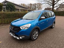 Blau Gebraucht 2015 Dacia Lodgy Stepway Van / Kleinbus | 3.700 € (Superpreis)