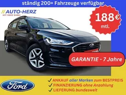 Obsidianschwarz metallic Gebraucht 2023 Ford Focus Titanium Limousine | 16.990 € (Guter Preis)