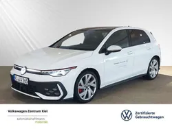 Pure white (weiß) Gebraucht 2024 VW Golf VIII GTI Limousine | 37.980 € (Superpreis)