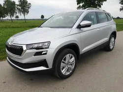 Reflexsilber metallic Neu 2025 Skoda Karoq Selection SUV | 40.990 € (Fairer Preis)