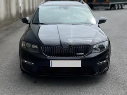 Schwarz Gebraucht 2016 Skoda Octavia RS Kombi | 19.399 € (Teuer)
