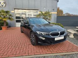 Schwarz Gebraucht 2023 BMW 320 Performance Limousine | 29.800 € (Fairer Preis)